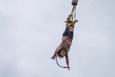 Kocaeli'de bungee jumping ile adrenalinli dakikalar