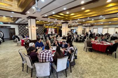 MHP İl Başkanlığı Anneler Günü programı düzenledi