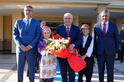 Milli Savunma Bakanı Güler Edirne'de