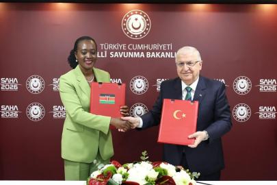 Milli Savunma Bakanı Yaşar Güler, Kenya ve Vietnam Savunma Bakanları ile Görüştü