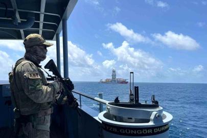 MSB: "Somali Deniz Görev Grubu unsurları, sondaj gemilerine refakat ve karakol desteğine devam ediyor"