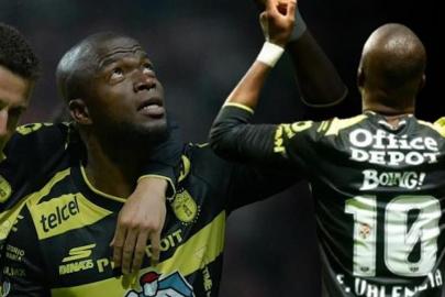 O nasıl gol Enner Valencia! Kaleciyi uzaklardan avladı...