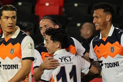 (ÖZET) Başakşehir deplasmanda Gaziantep FK'yi devirdi! Sezonu galibiyetle tamamladı | Gaziantep FK - Başakşehir maç sonucu: 1-2