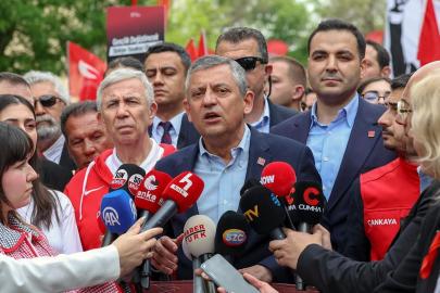 Özgür Özel: Siyaset çok yaşlı, Cumhuriyet'i gençlere emanet edeceğiz