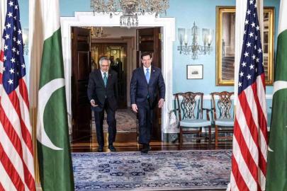 Pakistan Dışişleri Bakanı Dar, ABD'li mevkidaşı Rubio ile bir araya geldi