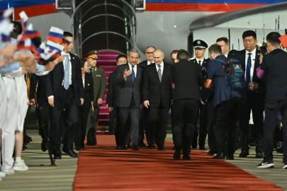 Putin, Trump'tan 1 hafta sonra Pekin'de! Masada 40 anlaşma var