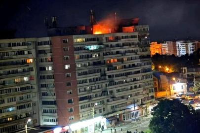Romanya'da bir apartmana Rus İHA'sı isabet etti: AB 'bir sınır daha aşıldı' dedi