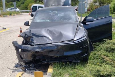 Safranbolu'da İki Otomobil Çarpıştı: 1'i Ağır 4 Yaralı