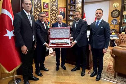 Samsun heyeti, MHP lideri ile buluştu