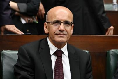 Şimşek: İhracat 275,8 milyar dolarla zirvede