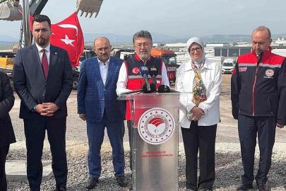 Tarım ve Orman Bakanı Yumaklı'dan Gönen Sera OSB'ye ziyaret