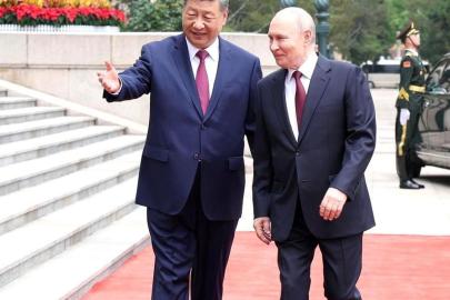 Xi ve Putin, Çin-Rusya Dostluğunu Anmak Üzere Düzenlenen Fotoğraf Sergisini Gezdi