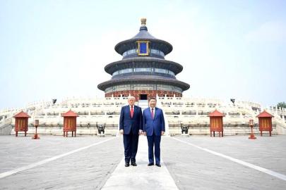 Xi ve Trump, Çin'in Başkenti Beijing'de Cennet Tapınağı'nı Ziyaret Etti