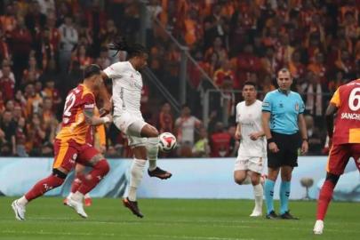 Yayıncı kuruluştan bir ilk! Galatasaray – Antalyaspor Maçıyla Başladı