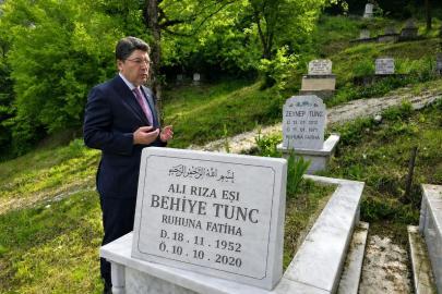 Yılmaz Tunç'tan Anneler Günü'nde Anlamlı Ziyaret