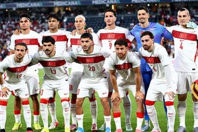 A Milli Futbol Takımı'nda 9 değişiklik