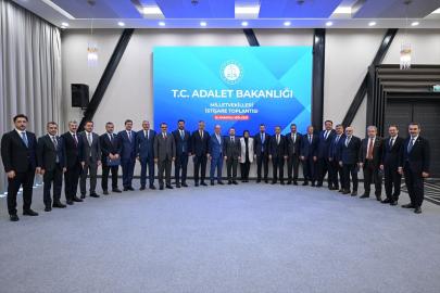 Adalet Bakanı Gürlek, İç Anadolu Bölgesi milletvekilleriyle görüştü