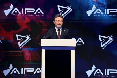 Bakan Yumaklı: Suyun her damlasını korumak için yapay zeka destekli sulama uygulamalarını yaygınlaştıracağız
