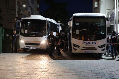 Buca Belediyesi'ne yönelik 'yolsuzluk' operasyonunda şüpheliler adliyede