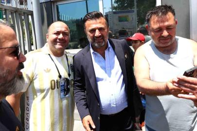 Fenerbahçe seçiminde eski sporcular da oy kullandı