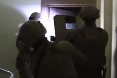 İzmir'de kumar ve yasa dışı gelirlerin aklanmasına yönelik operasyon: 10 şüpheli hakkında gözaltı kararı