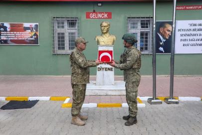 Kara Kuvvetleri Komutanı Tokel, Van ve Hakkari'de hudut birliklerini denetledi