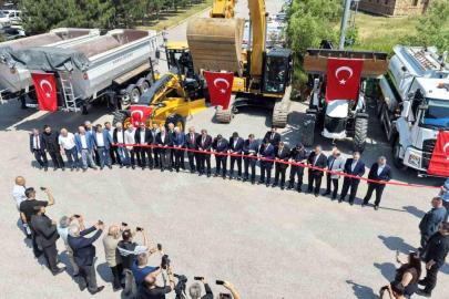 Karabük İl Özel İdaresi'ne 13 Yeni Araç ve İş Makinesi Hizmete Alındı