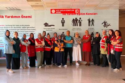 Kızılay ekiplerine temel ilk yardım eğitimi verildi