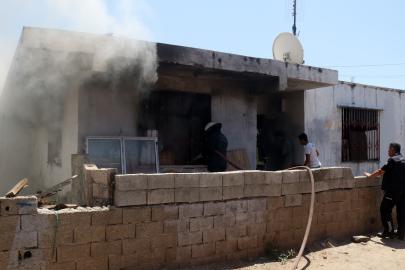 Komşu evlerde eş zamanlı yangın; kundaklama iddiasına inceleme