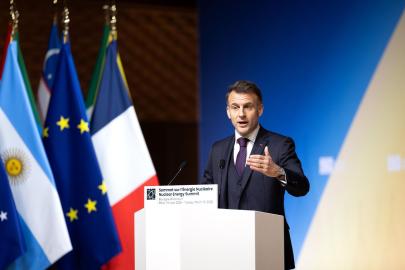Macron: Donanmamız Rusya Bağlantılı Petrol Tankerine Müdahale Etti