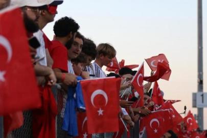 Millilere, Arizona’da yoğun ilgi