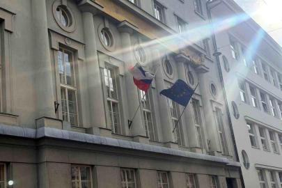 Slovenya'da İsrail yanlısı yeni hükümet, göreve gelir gelmez Filistin bayrağını indirdi