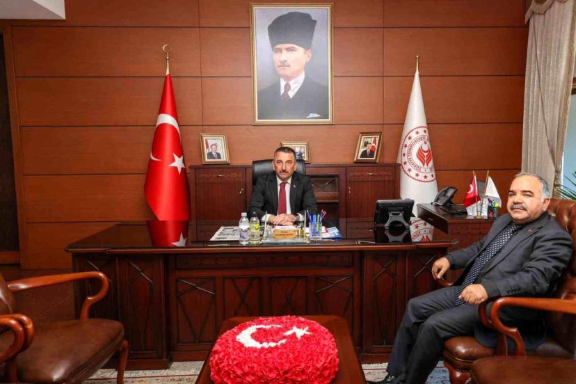 Vali Hacıbektaşoğlu, İl Müftüsü Demir'i kabul etti