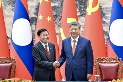 Xi, Laos Lideri Sisoulith ile Görüştü