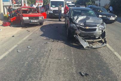 Muğla'da otomobiller çarpıştı; 1 ölü, 1 yaralı