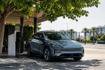 Elektrikli araç sahiplerine yaz uyarısı... Menzili korumak için 4 kritik öneri