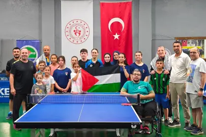 Filistin Milli Takımı Sakarya’da dostluk masasında!