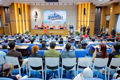 Kayseri TEKNOFEST takımları Başkan Büyükkılıç'la buluştu