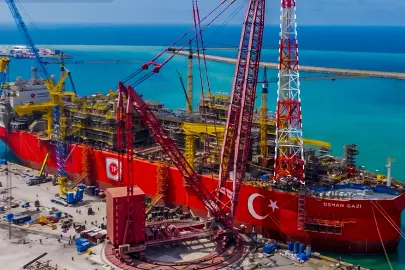 Osman Gazi için kritik aşama! 260 tonluk Alev Kulesi yerine yerleştirildi
