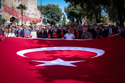 Bursa Türk bayrağının altında yürüdü