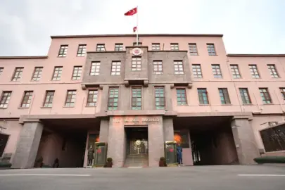 SON DAKİKA! MSB'den provokasyon peşinde koşan Yunanistan'a çok net mesaj! Dikkat çeken Meis Adası vurgusu: "Türkiye haklarını korumaya devam edecek"